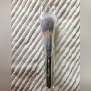 It Cosmetics Wand Ball Powder Brush No 8